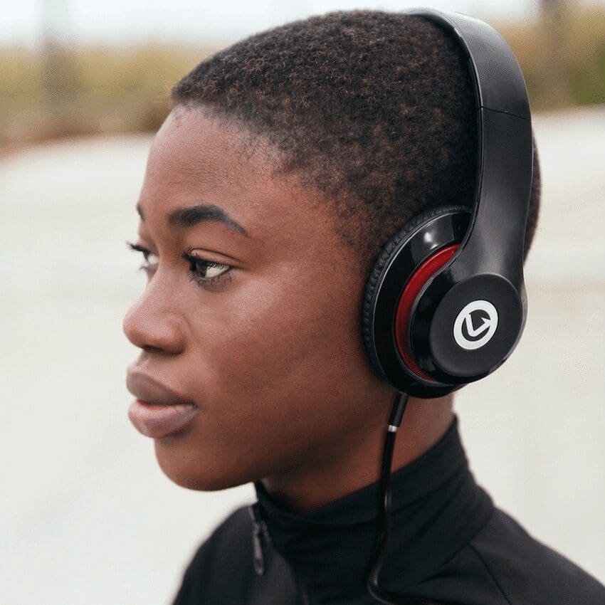 Volkano Falcon Headphones with Microphone - Black - Image 3