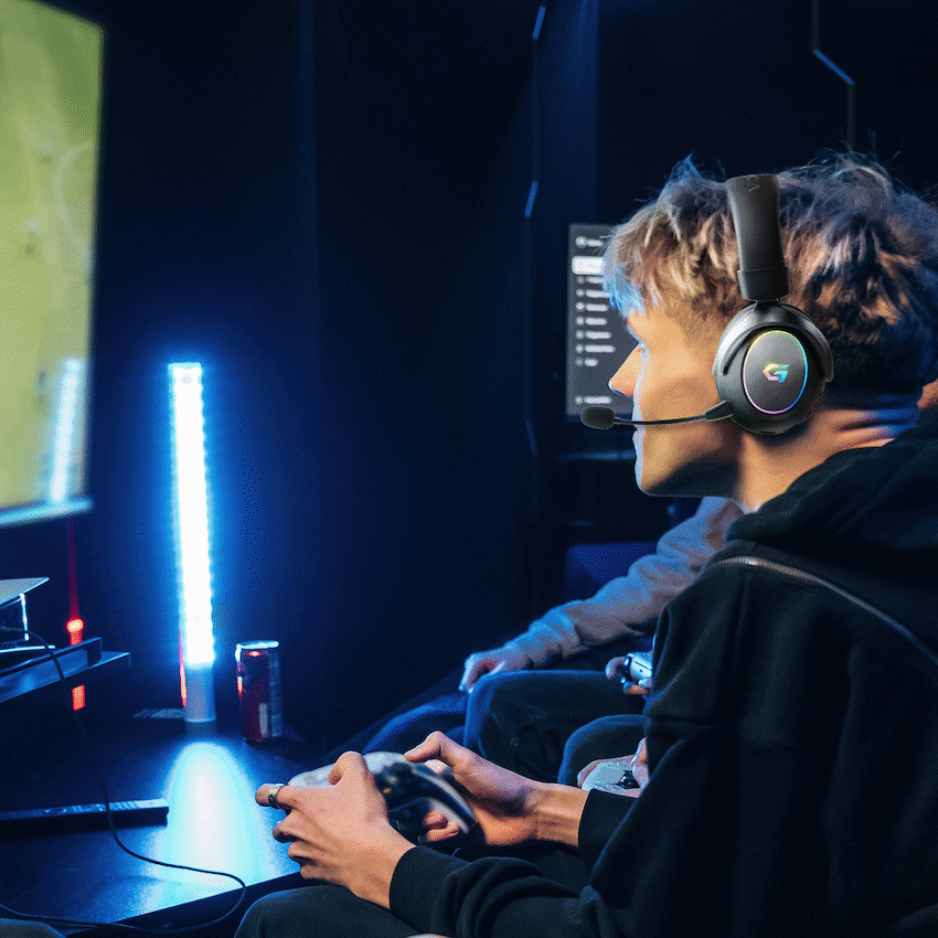 Volkano gaming Helm X1 Pro Wireless Gaming headphone with Tri-mode and ENC mic - Image 2