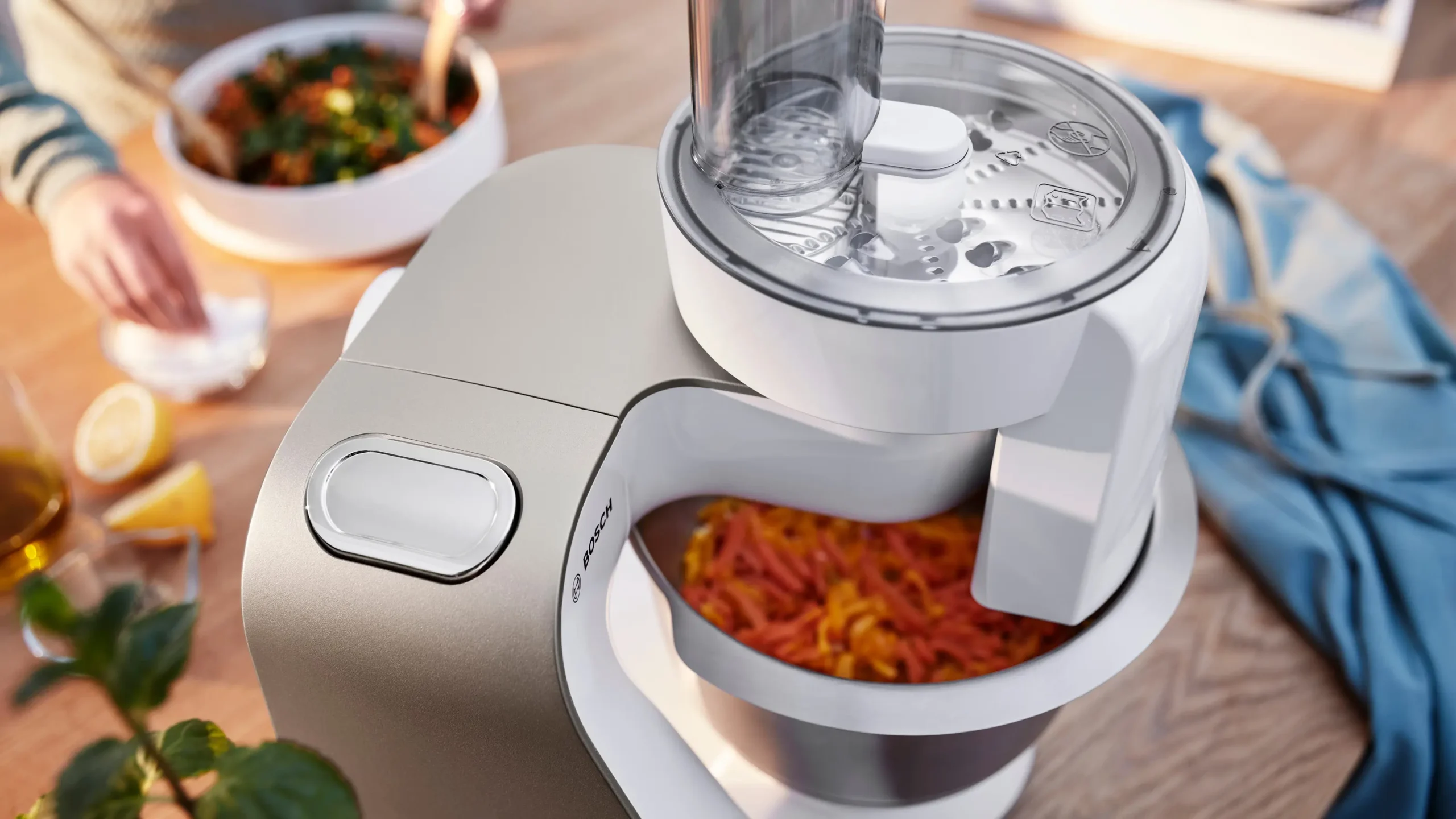 Bosch MUM5XW10 MUM 5 1000W Champagne Kitchen Machine - Image 5