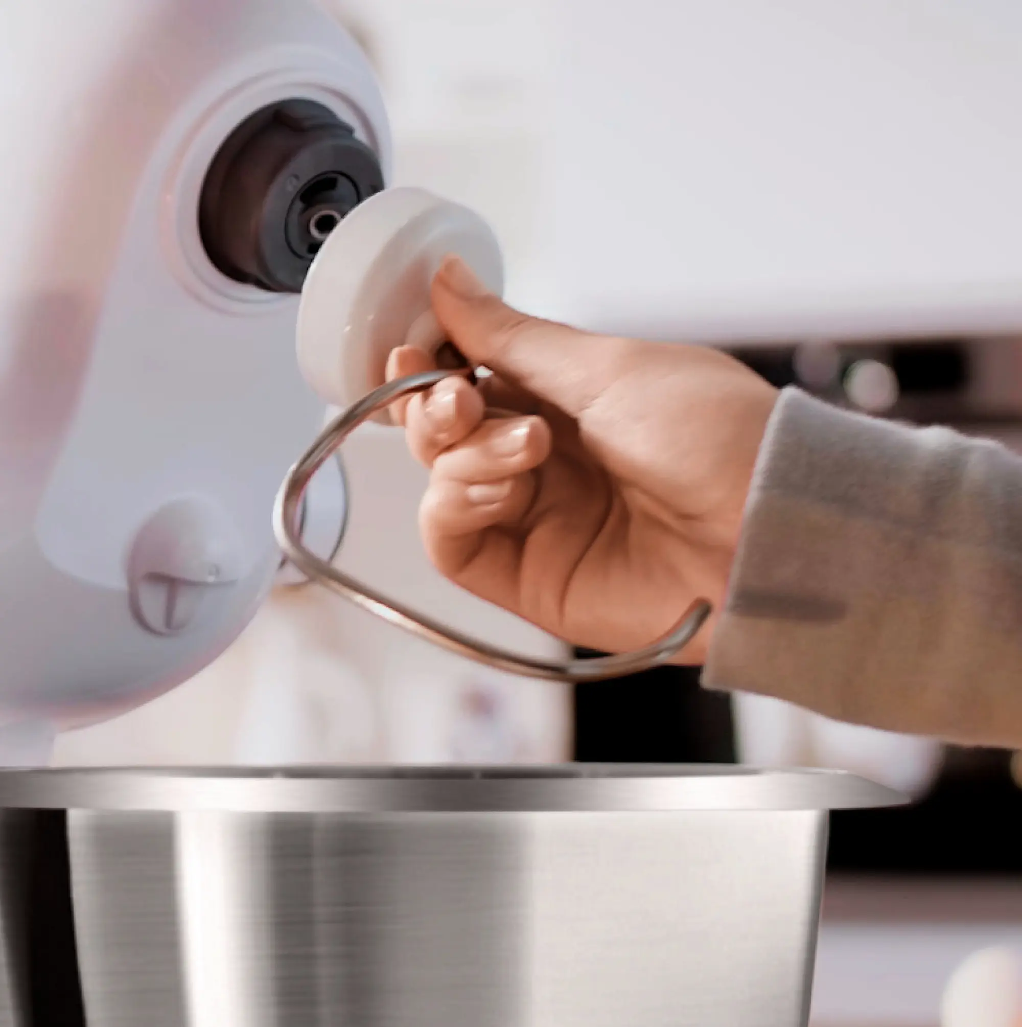 Bosch MUMS2EW00 MUM Serie 2 700W White Kitchen Machine - Image 5