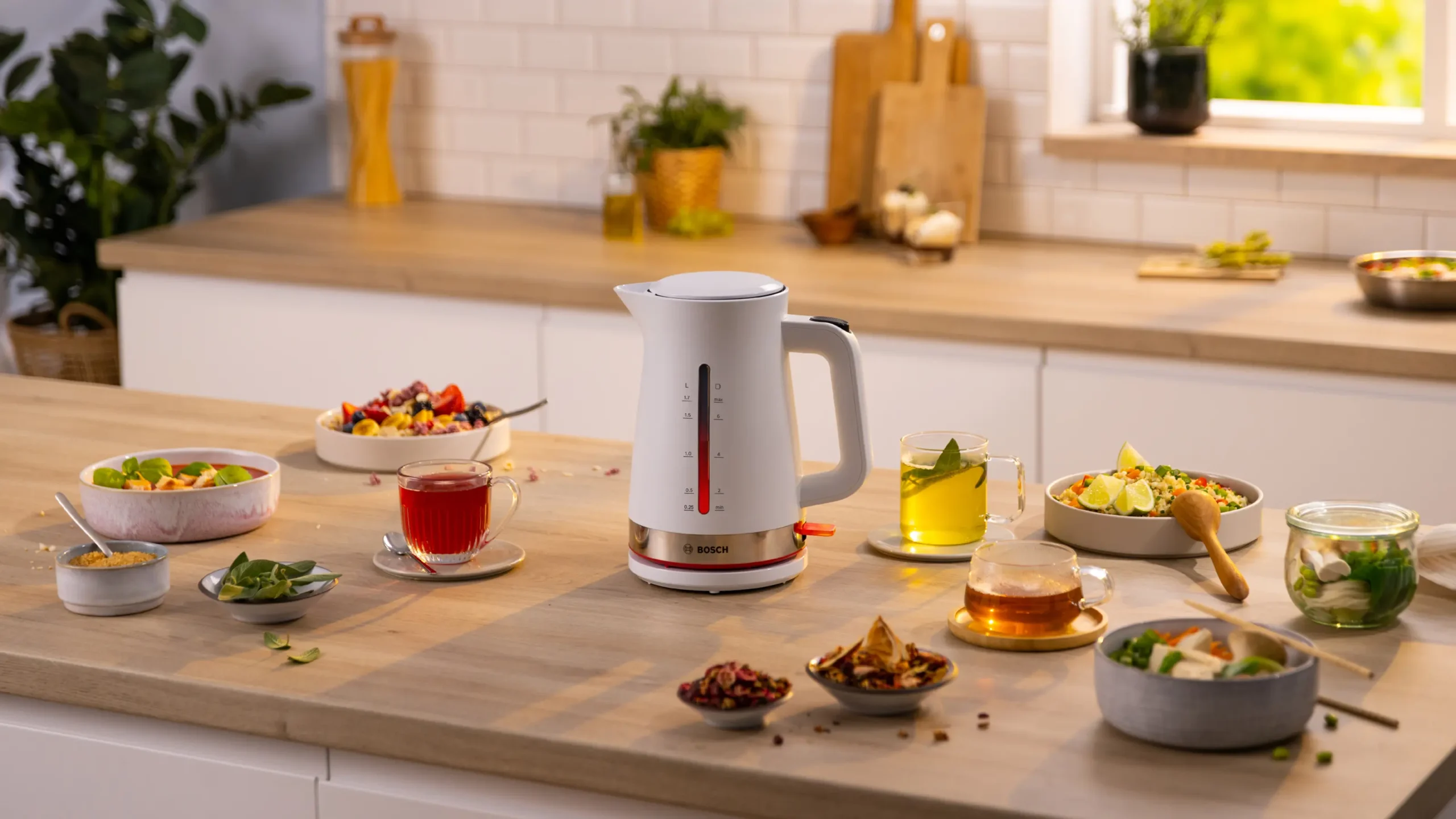 Bosch TWK4M221 MyMoment White 1.7L Kettle - Image 8