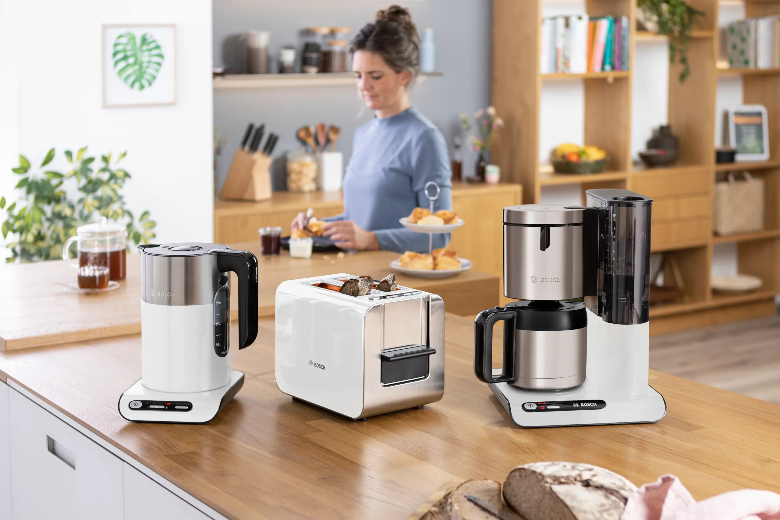 Bosch TWK8611P 1.5L White Styline Cordless Kettle - Image 2