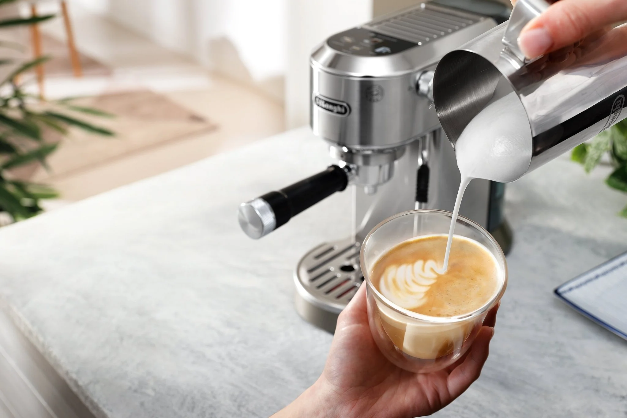 Delonghi EC890.M Dedica Duo - Full Metal - Image 9