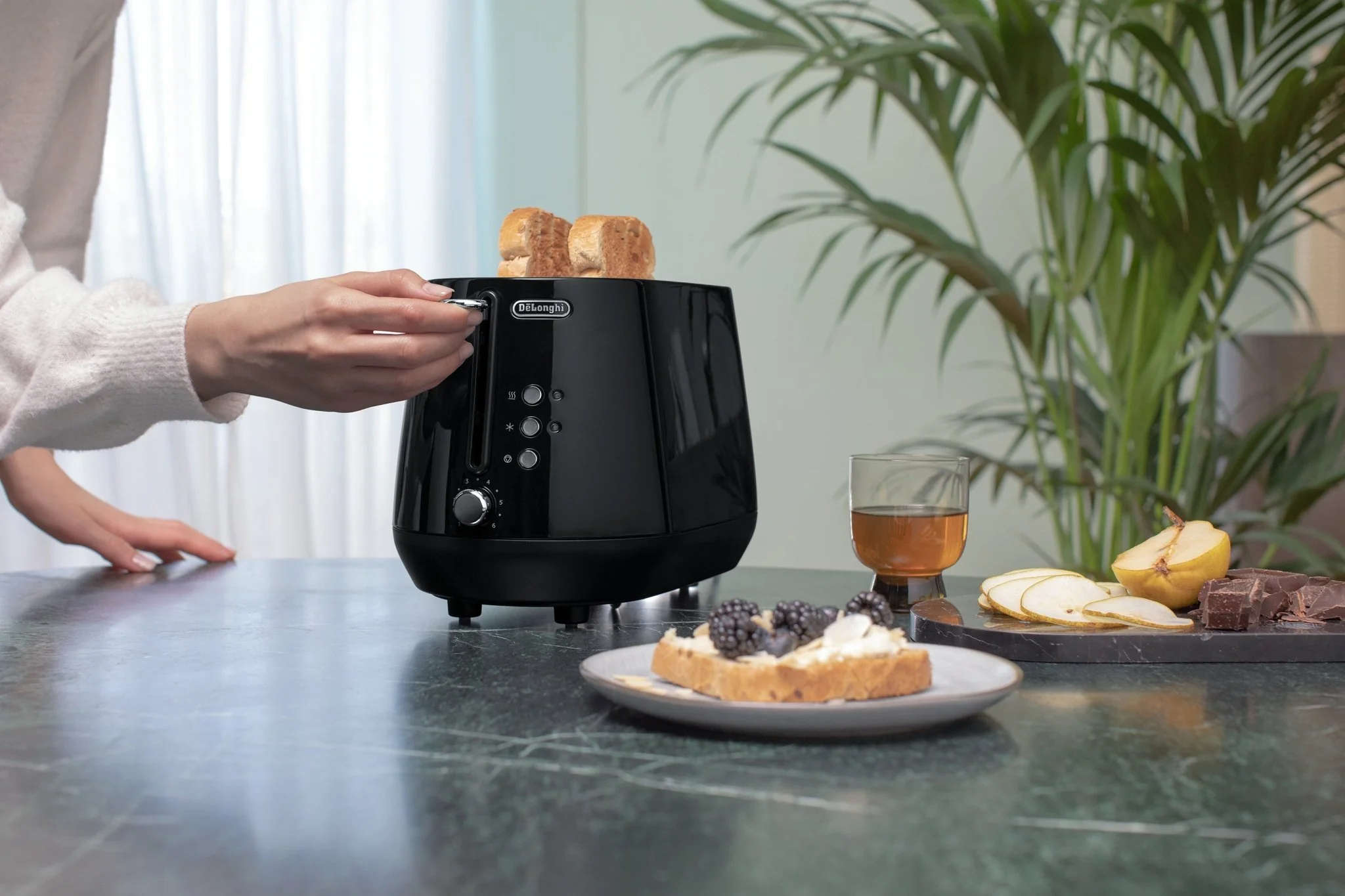 Delonghi CTY2103.BK Eclettica 2 Slice Toaster Black - Image 6