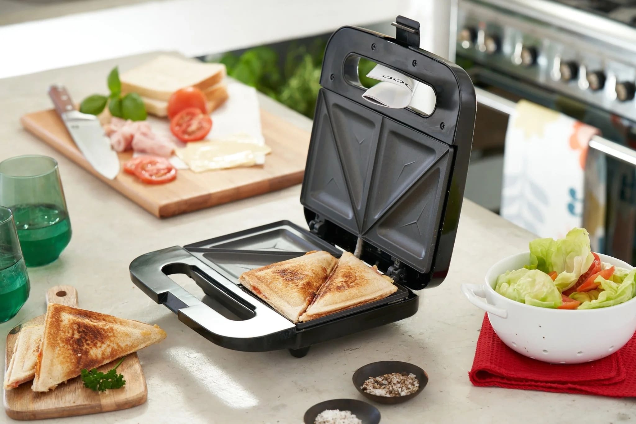 Kenwood SMM00.000SI 750W 2 Slice Sandwich Maker - Image 4