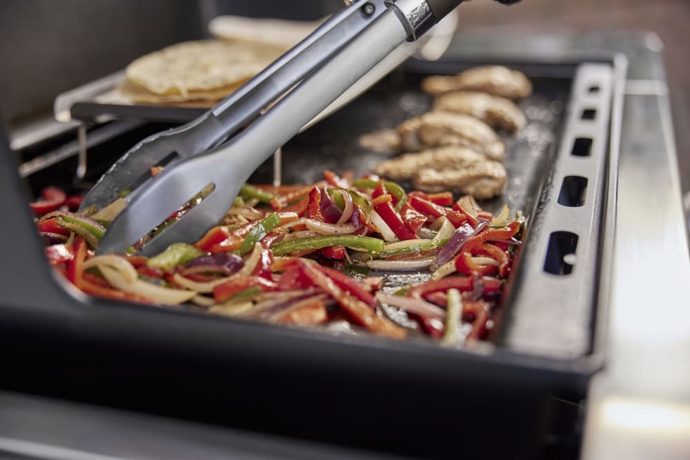 Weber 6791 Full Size Griddle Genesis 300 Series - Image 3